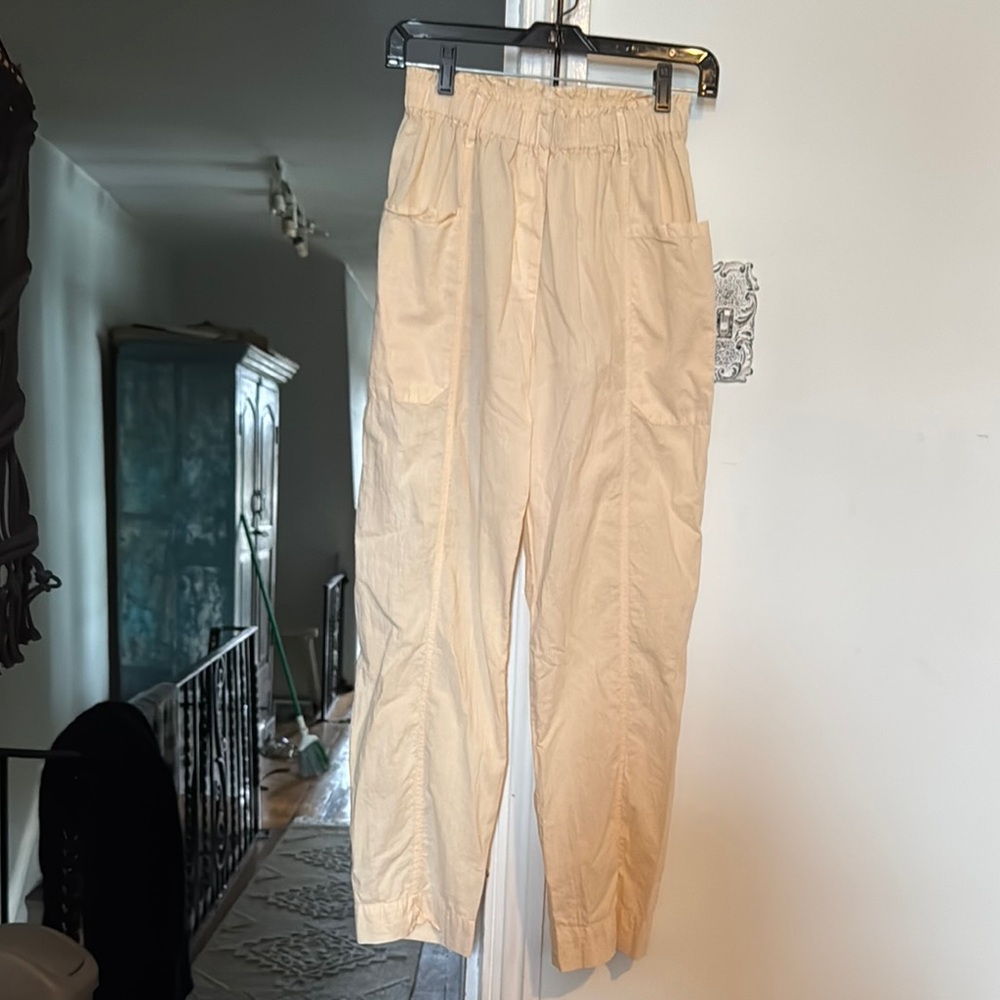 Xirena Cream Elastic Waist Pants